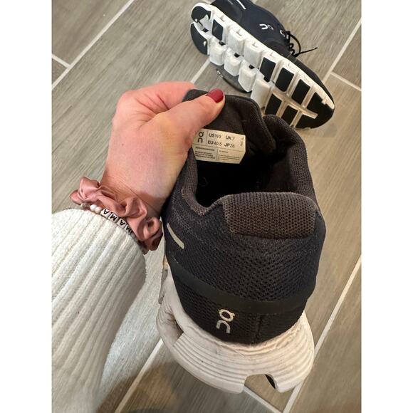 On cloud sneak -9 - Picture 5 of 5